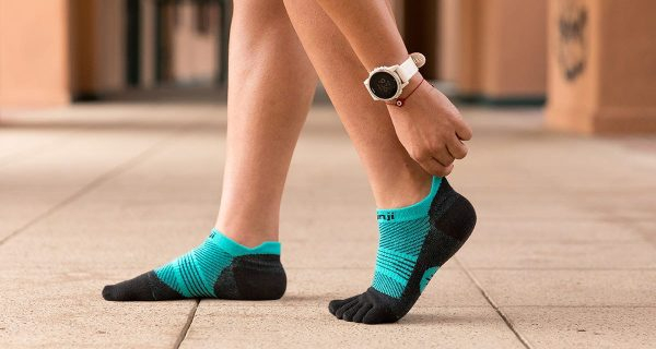 Injinji Womens RUN Lightweight No-Show Running Toe Socks (Jewel) - Lifestyle