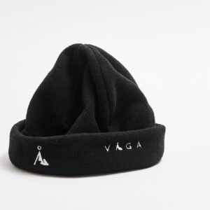 VÅGA Fleece Beanie – Storm Black – The All-Rounder Fleece Beanie - folded