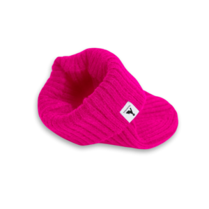 VÅGA Ribbed Beanie – Poster Pink – The Casual Beanie - detail