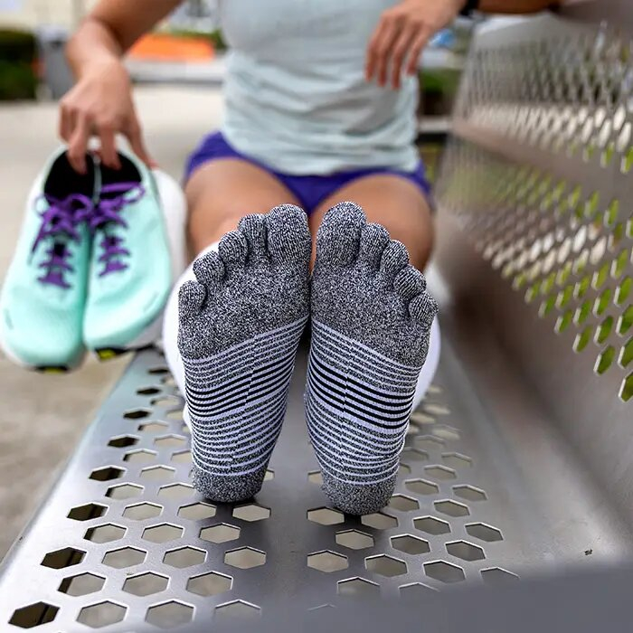 Injinji Womens Compression Over the Calf Toe Socks (Gray)